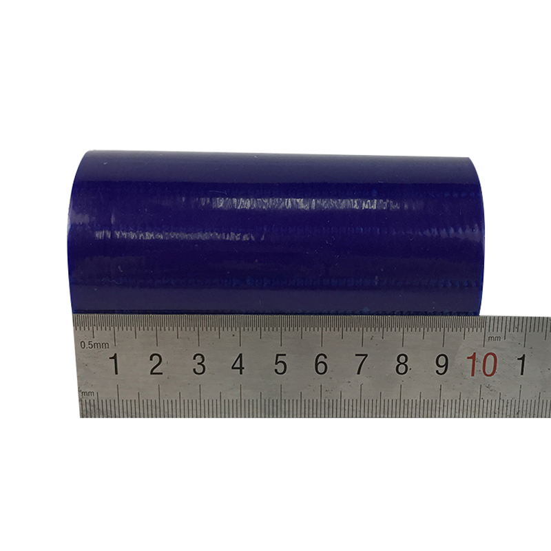 Biru roller melekit pe